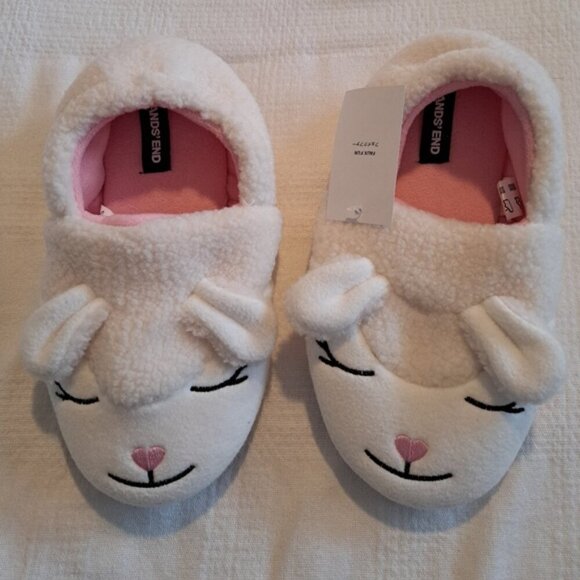 Lands' End girls size 3 Lamb slippers NWT non slip bottoms - Picture 1 of 4